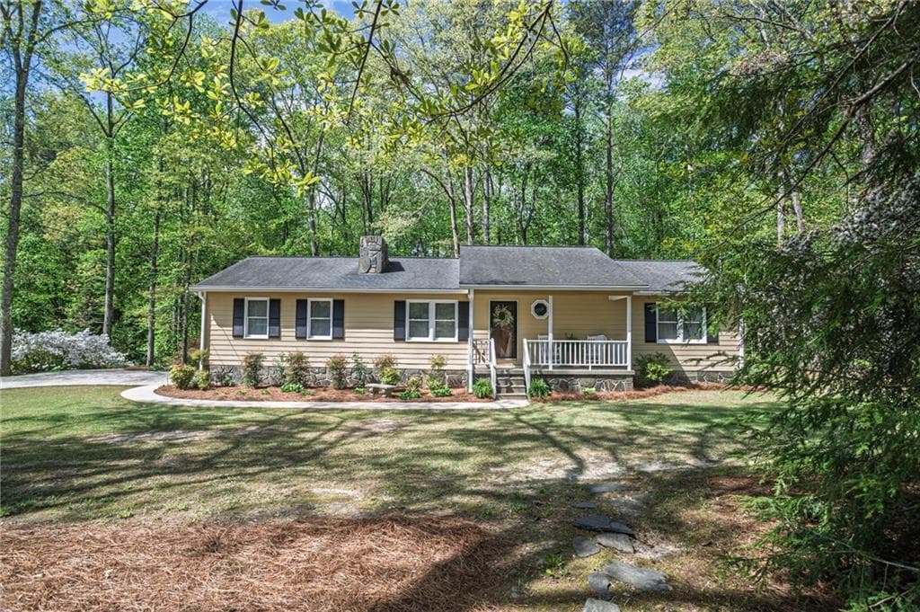 3 bedroom, 2 bathroom, 1,296 sq ft single family residence for sale at 852 Dallas Nebo Road, Dallas, GA 30157 — photo 1 of 43