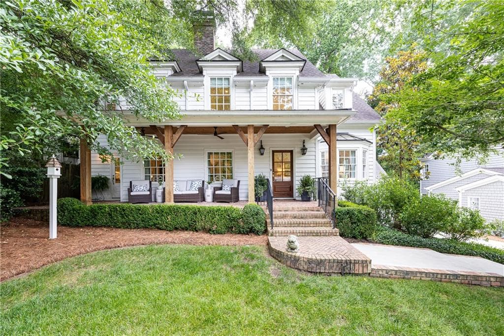 6 bedroom, 6 bathroom, 4,987 sq ft single family residence sold at 918 Glenbrook Drive, Atlanta, GA 30318