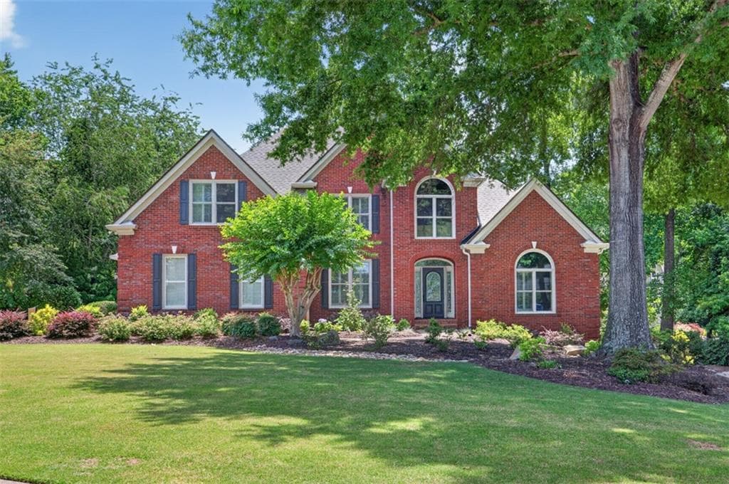 6 bedroom, 6 bathroom, 5,832 sq ft single family residence for sale at 7210 Canter Run, Cumming, GA 30040