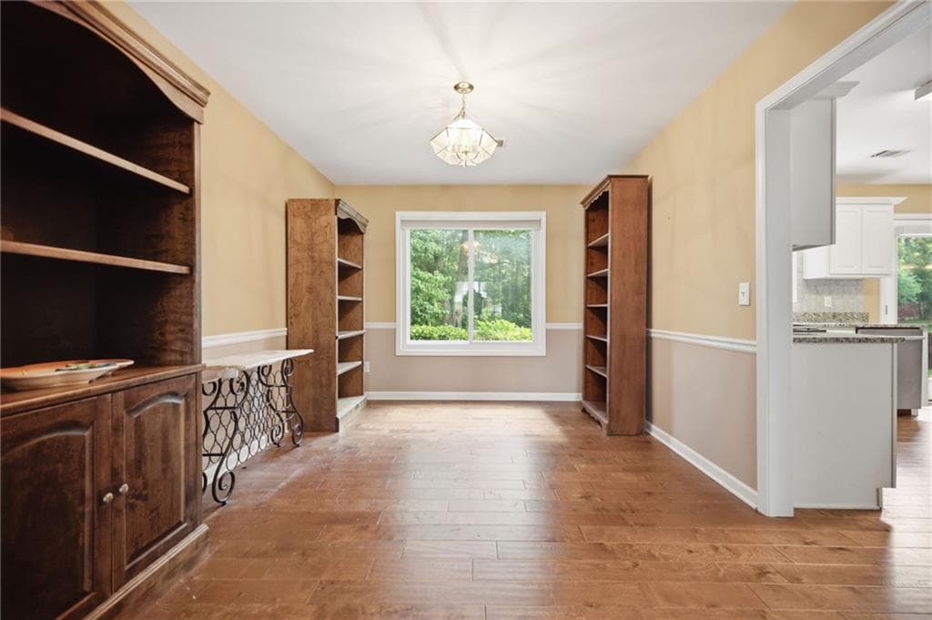 3 bedroom, 3 bathroom, 2,118 sq ft single family residence for sale at 4110 Starr Creek Road, Cumming, GA 30028 — photo 9