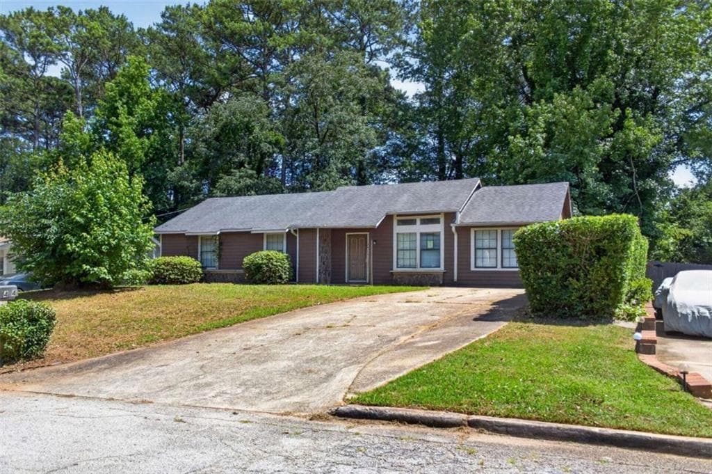 3 bedroom, 2 bathroom, 1,587 sq ft single family residence for sale at 2414 Leslie Brook Drive, Decatur, GA 30035