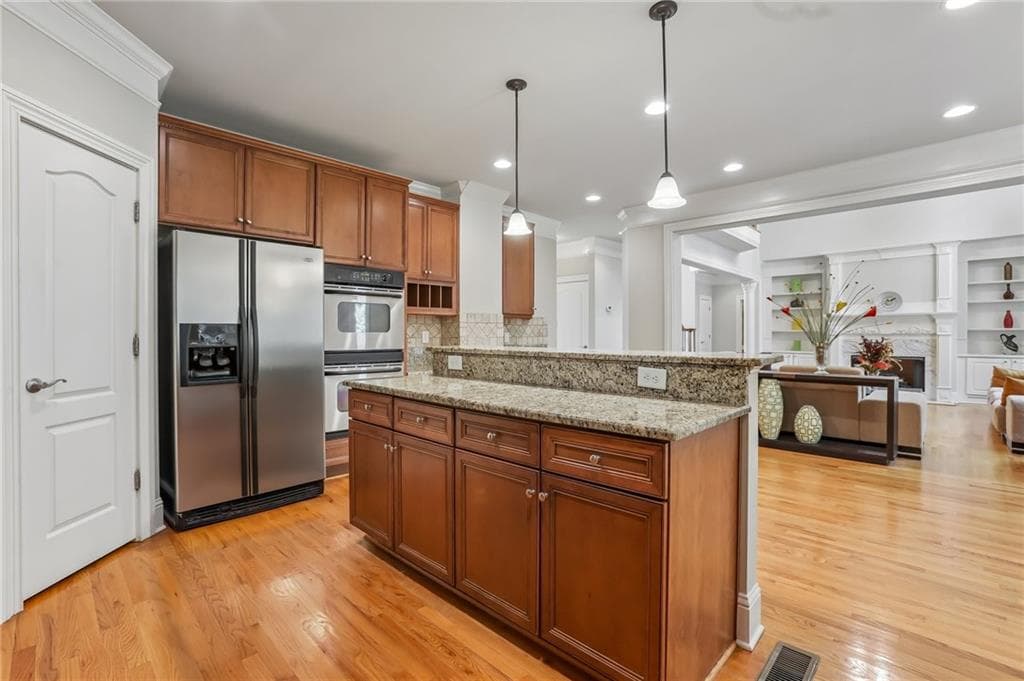 6 bedroom, 5 bathroom, 5,815 sq ft single family residence for sale at 12516 Darvish Lane, Alpharetta, GA 30005 — photo 10