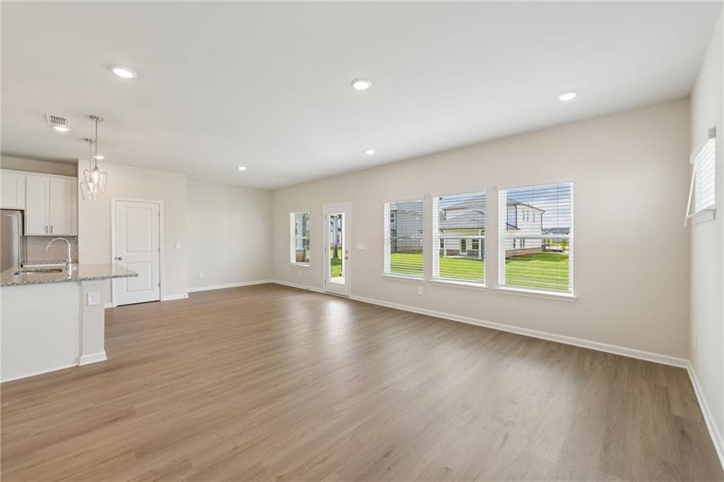 4 bedroom, 3 bathroom, 1,934 sq ft single family residence under contract at 2163 Martin Spring Bend, Lawrenceville, GA 30045 — photo 5