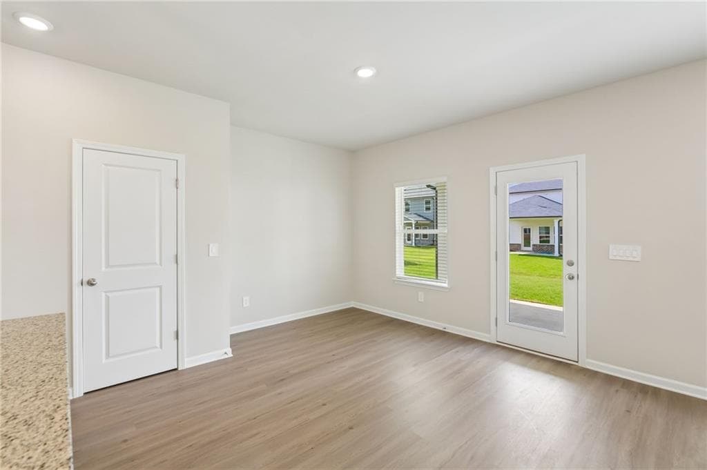 4 bedroom, 3 bathroom, 1,934 sq ft single family residence under contract at 2163 Martin Spring Bend, Lawrenceville, GA 30045 — photo 10