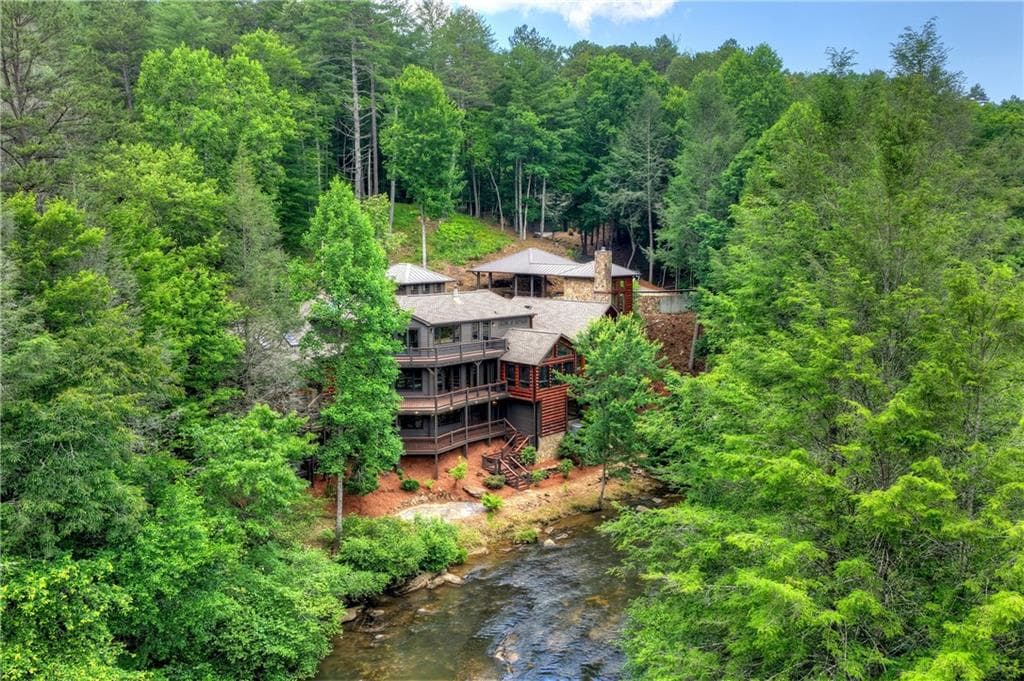 5 bedroom, 7 bathroom, 8,142 sq ft single family residence for sale at 192 Delphi Hills Lane, Mccaysville, GA 30555 — photo 2