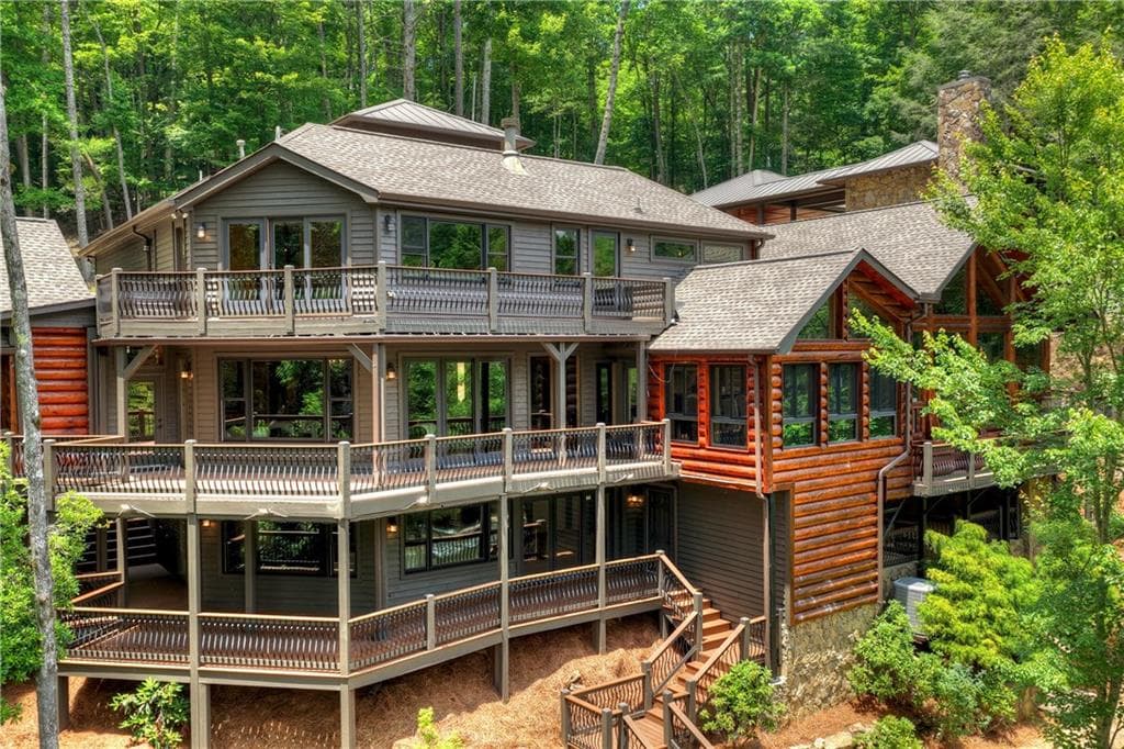 5 bedroom, 7 bathroom, 8,142 sq ft single family residence for sale at 192 Delphi Hills Lane, Mccaysville, GA 30555 — photo 4