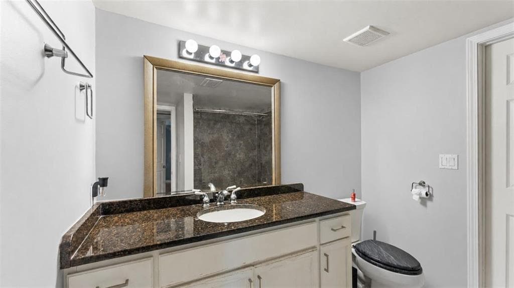 2 bedroom, 1 bathroom, 956 sq ft condominium for sale at 6851 Roswell Road O8, Atlanta, GA 30328 — photo 7
