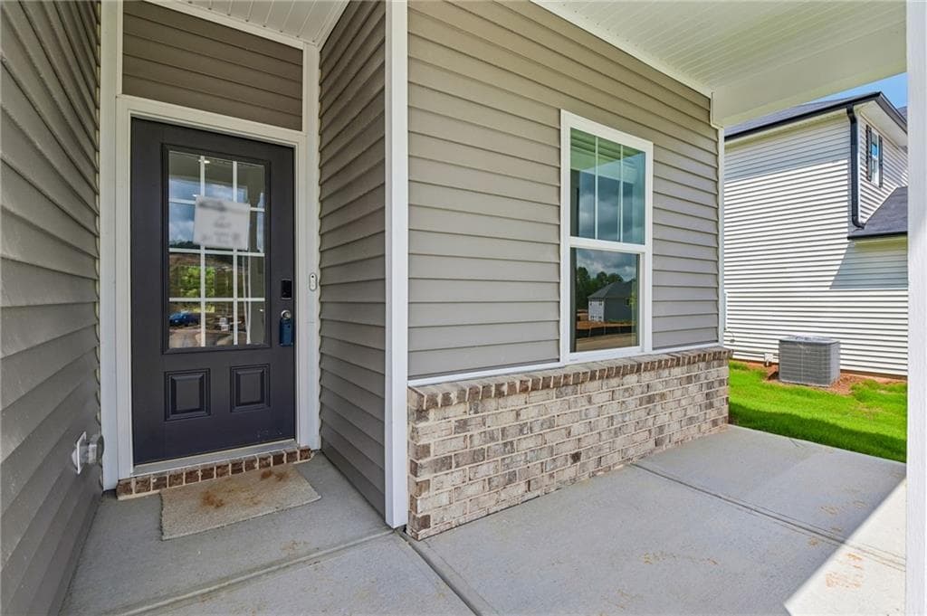 5 bedroom, 3 bathroom, 2,053 sq ft single family residence for sale at 24 Rise Road, Adairsville, GA 30103 — photo 4