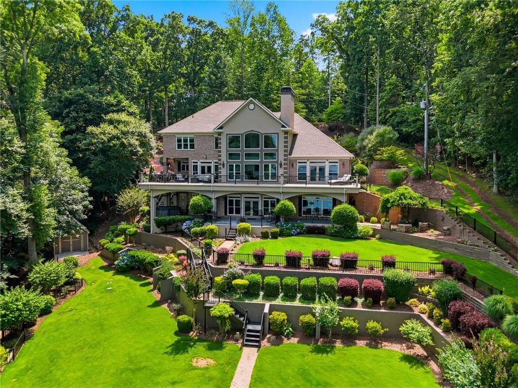 4 bedroom, 6 bathroom, 7,800 sq ft single family residence for sale at 8970 Fields Way, Gainesville, GA 30506 — photo 2