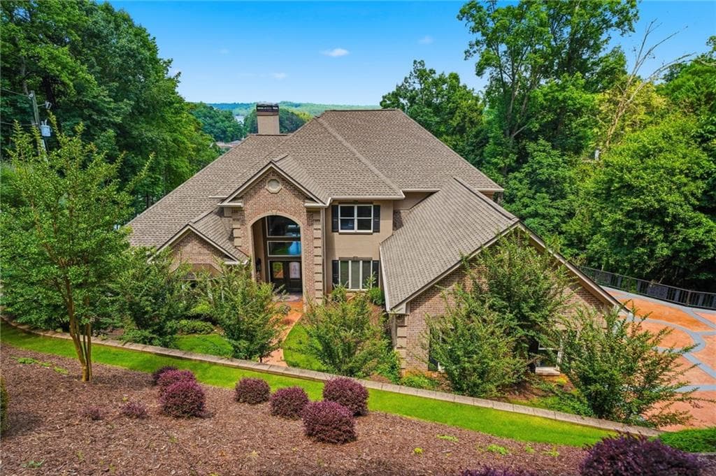 4 bedroom, 6 bathroom, 7,800 sq ft single family residence for sale at 8970 Fields Way, Gainesville, GA 30506 — photo 3