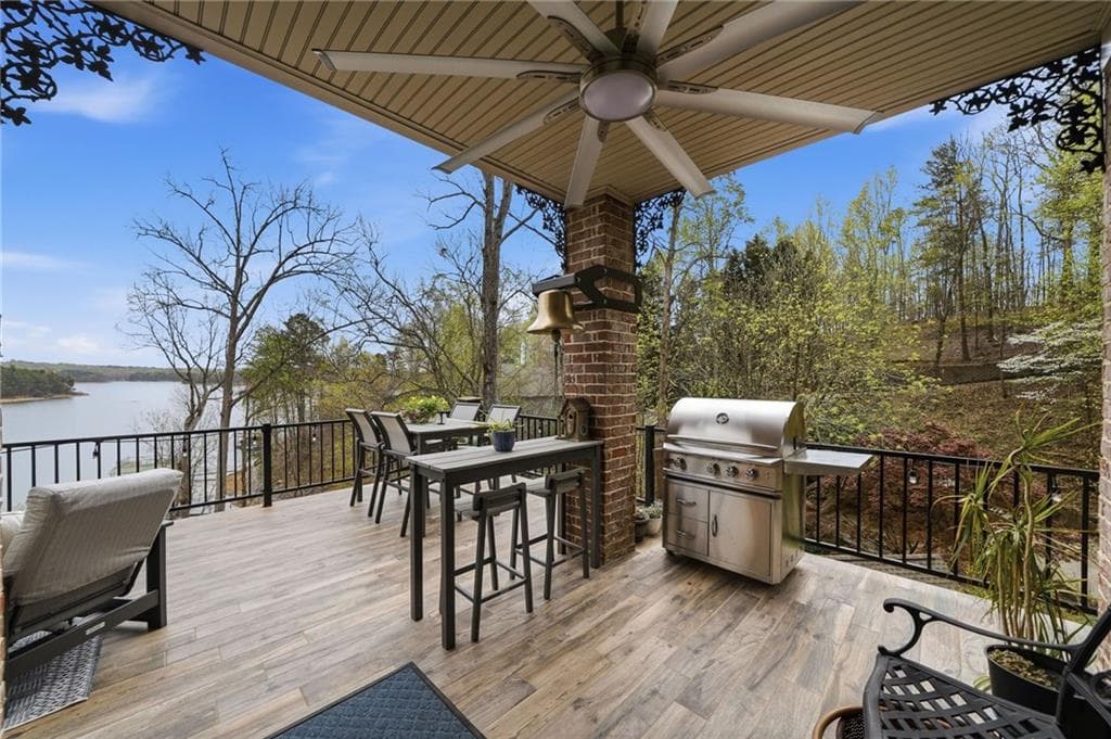 4 bedroom, 6 bathroom, 7,800 sq ft single family residence for sale at 8970 Fields Way, Gainesville, GA 30506 — photo 7