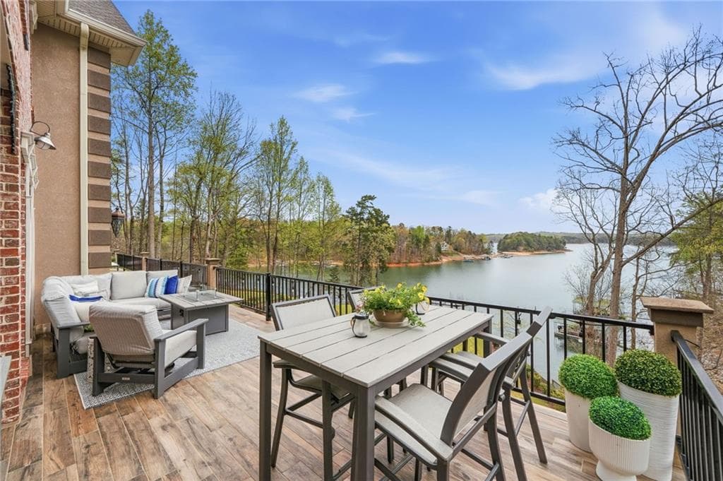 4 bedroom, 6 bathroom, 7,800 sq ft single family residence for sale at 8970 Fields Way, Gainesville, GA 30506 — photo 8