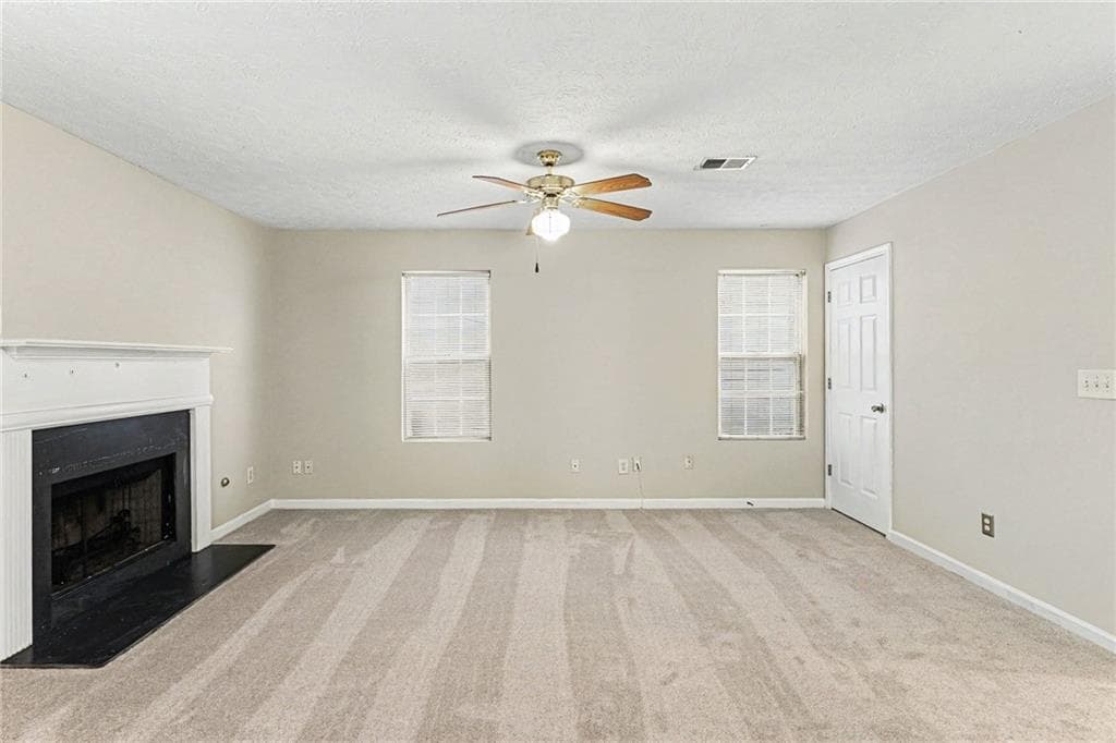 3 bedroom, 3 bathroom, 1,473 sq ft single family residence under contract at 5060 Tussahaw Crossing, Mcdonough, GA 30252 — photo 3