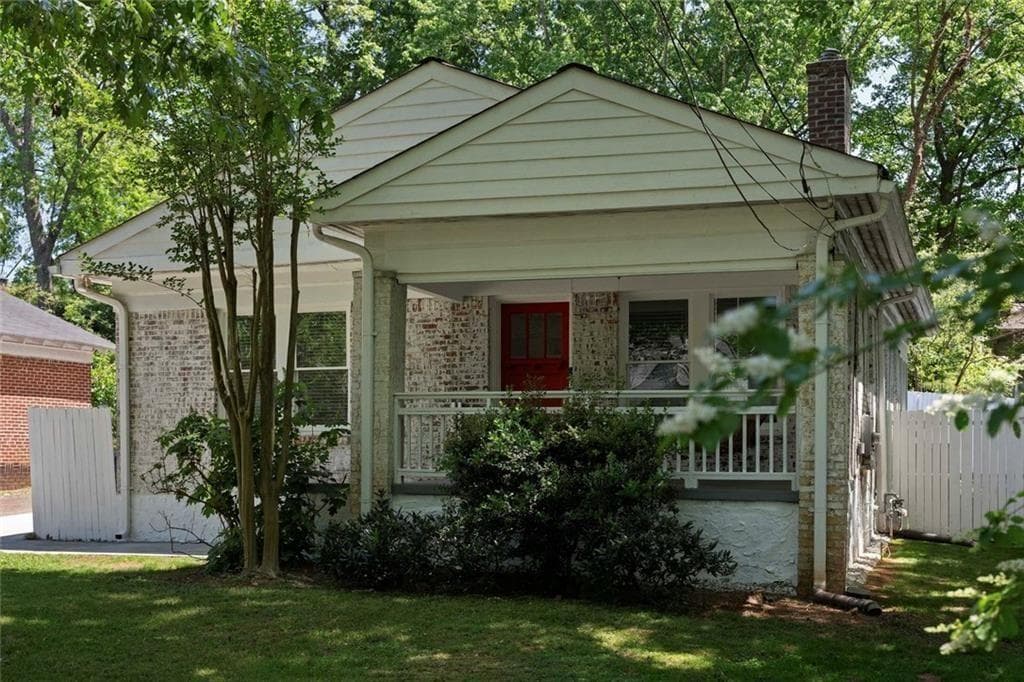 3 bedroom, 2 bathroom, 1,280 sq ft single family residence sold at 486 Lytle Avenue, Atlanta, GA 30316