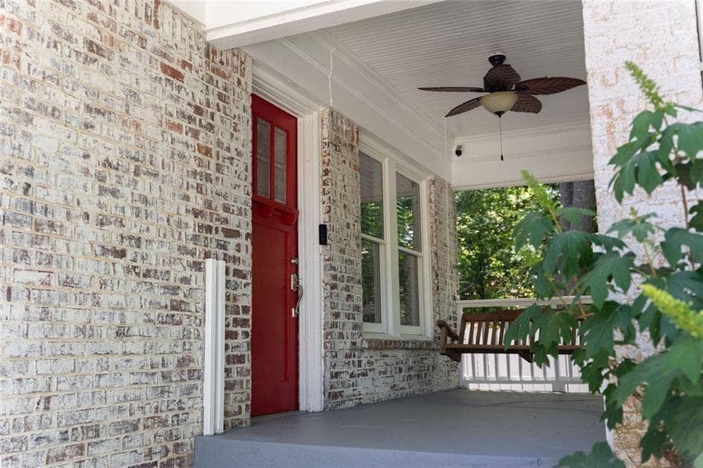 3 bedroom, 2 bathroom, 1,280 sq ft single family residence under contract at 486 Lytle Avenue, Atlanta, GA 30316 — photo 3