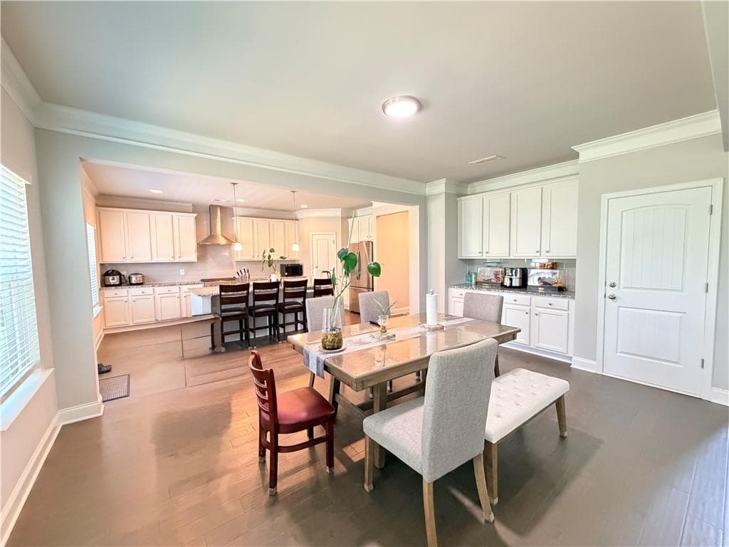 4 bedroom, 3 bathroom, 3,040 sq ft single family residence for sale at 5100 Woodline View Circle, Auburn, GA 30011 — photo 5