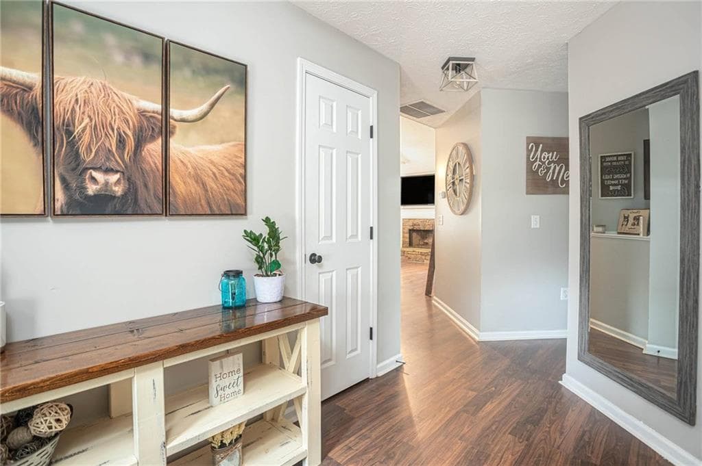 3 bedroom, 2 bathroom, 1,563 sq ft single family residence for sale at 605 Freeman Drive, Covington, GA 30016 — photo 6