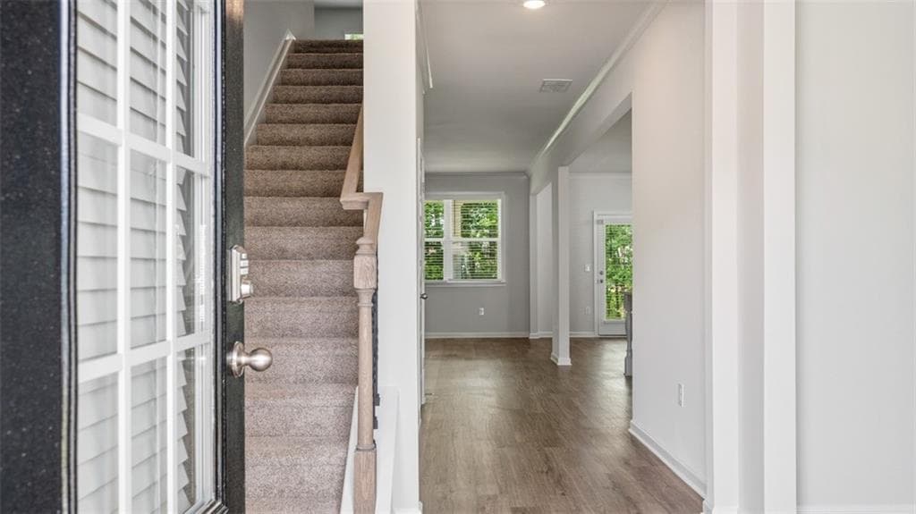 5 bedroom, 3 bathroom, 3,216 sq ft single family residence for sale at 171 Sandy Oak Drive, Loganville, GA 30052 — photo 2