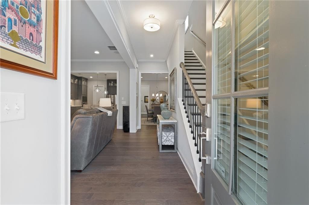 4 bedroom, 4 bathroom, 3,127 sq ft single family residence for sale at 6480 Halcyon Garden Drive, Alpharetta, GA 30005 — photo 7