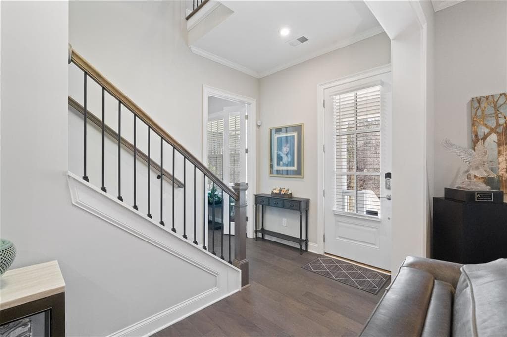 4 bedroom, 4 bathroom, 3,127 sq ft single family residence for sale at 6480 Halcyon Garden Drive, Alpharetta, GA 30005 — photo 8