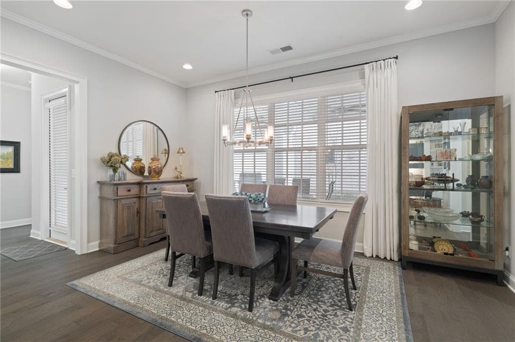 4 bedroom, 4 bathroom, 3,127 sq ft single family residence for sale at 6480 Halcyon Garden Drive, Alpharetta, GA 30005 — photo 9