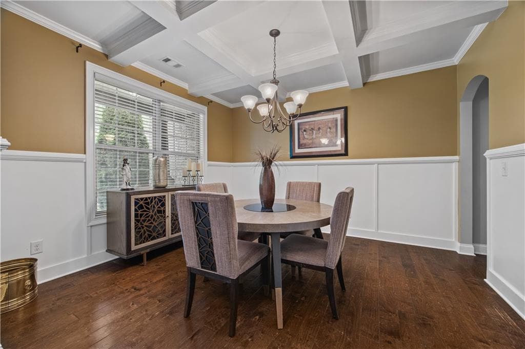 5 bedroom, 5 bathroom, 3,787 sq ft single family residence for sale at 319 Langshire Drive, Mcdonough, GA 30253 — photo 4