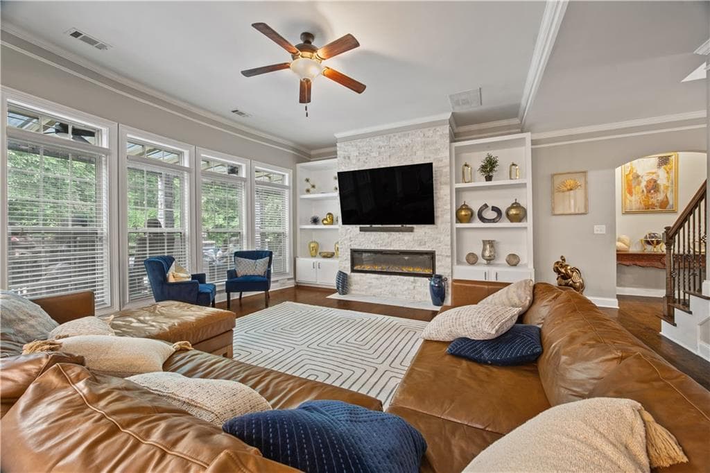 5 bedroom, 5 bathroom, 3,787 sq ft single family residence for sale at 319 Langshire Drive, Mcdonough, GA 30253 — photo 5