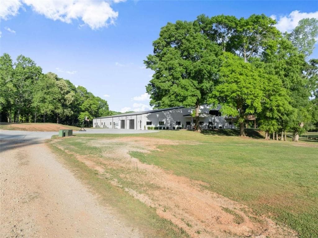 8 bedroom, 11 bathroom, 25,000 sq ft single family residence for sale at 951 Canter Way, Jefferson, GA 30549 — photo 5