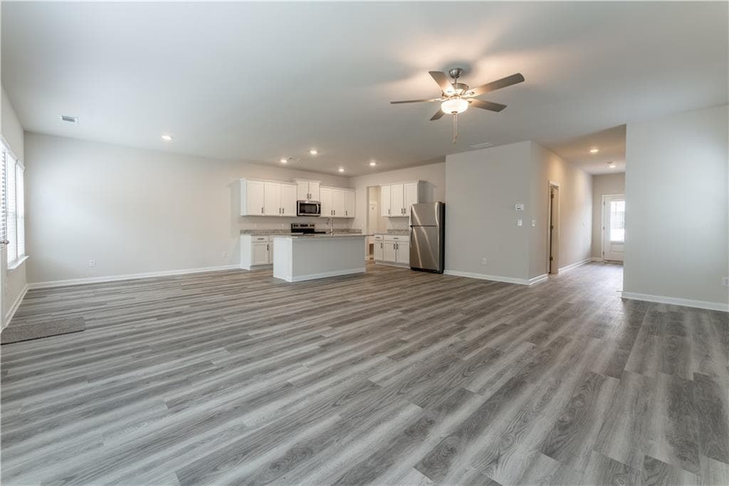 4 bedroom, 3 bathroom, 2,252 sq ft townhouse for rent at 4129 Oakwood Terrace Court, Oakwood, GA 30566 for $2,000 a month — photo 8