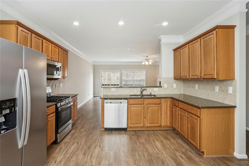3 bedroom, 4 bathroom, 1,742 sq ft townhouse for rent at 642 Bernay Way, Sandy Springs, GA 30350 for $2,650 a month — photo 8