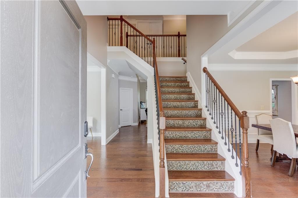 6 bedroom, 4 bathroom, 3,646 sq ft single family residence for sale at 6005 Deer Walk Trail, Sugar Hill, GA 30518 — photo 5