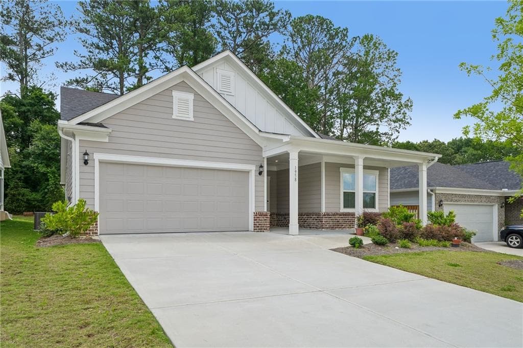 2 bedroom, 2 bathroom, 1,877 sq ft single family residence under contract at 1958 Amaryllis Drive, Grayson, GA 30017 — photo 2
