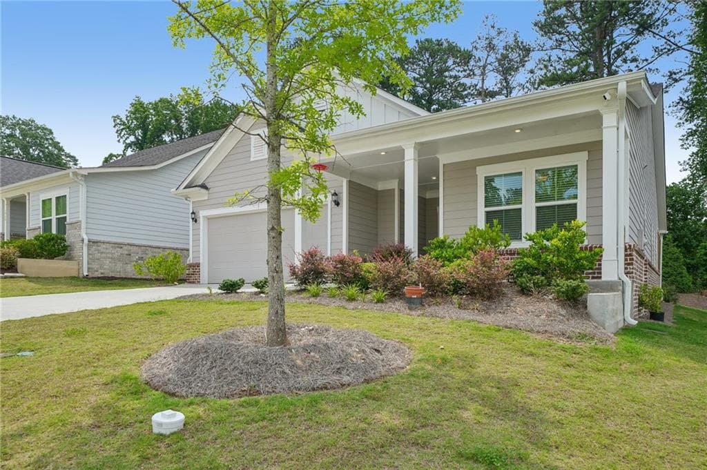 2 bedroom, 2 bathroom, 1,877 sq ft single family residence under contract at 1958 Amaryllis Drive, Grayson, GA 30017 — photo 3
