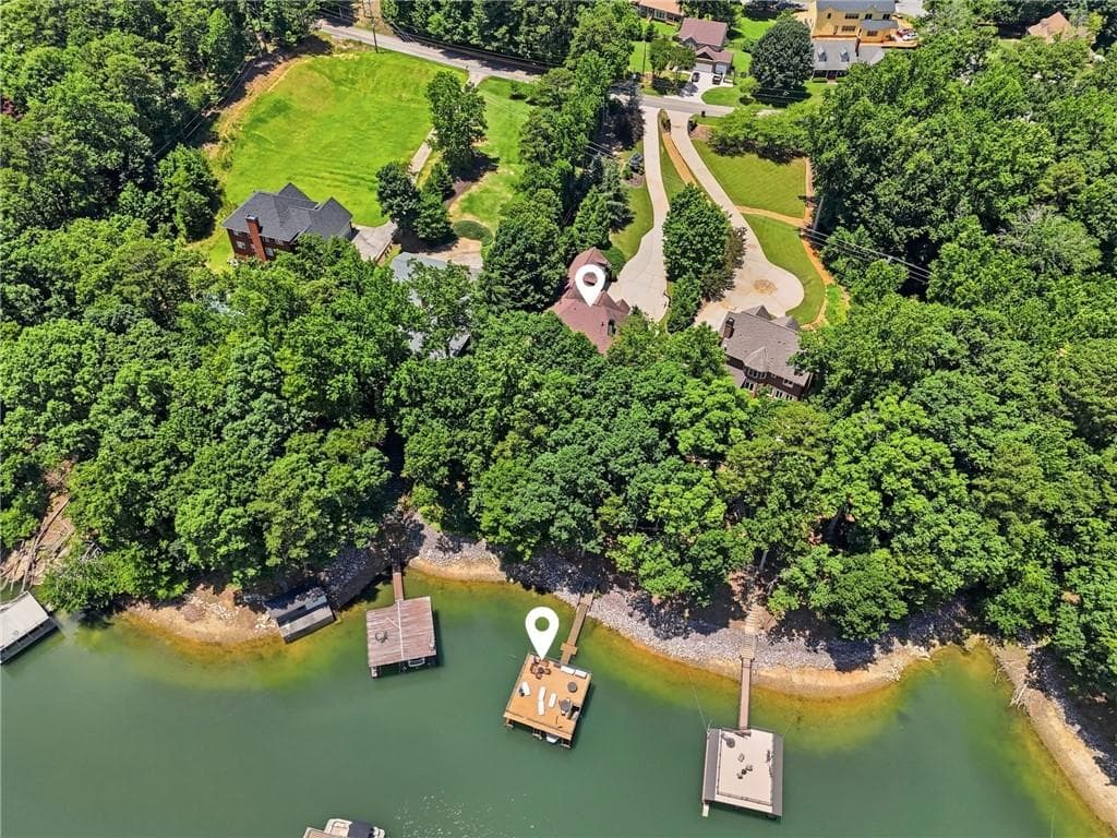 5 bedroom, 6 bathroom, 7,060 sq ft single family residence for sale at 6029 Shadburn Ferry Road, Buford, GA 30518 — photo 3