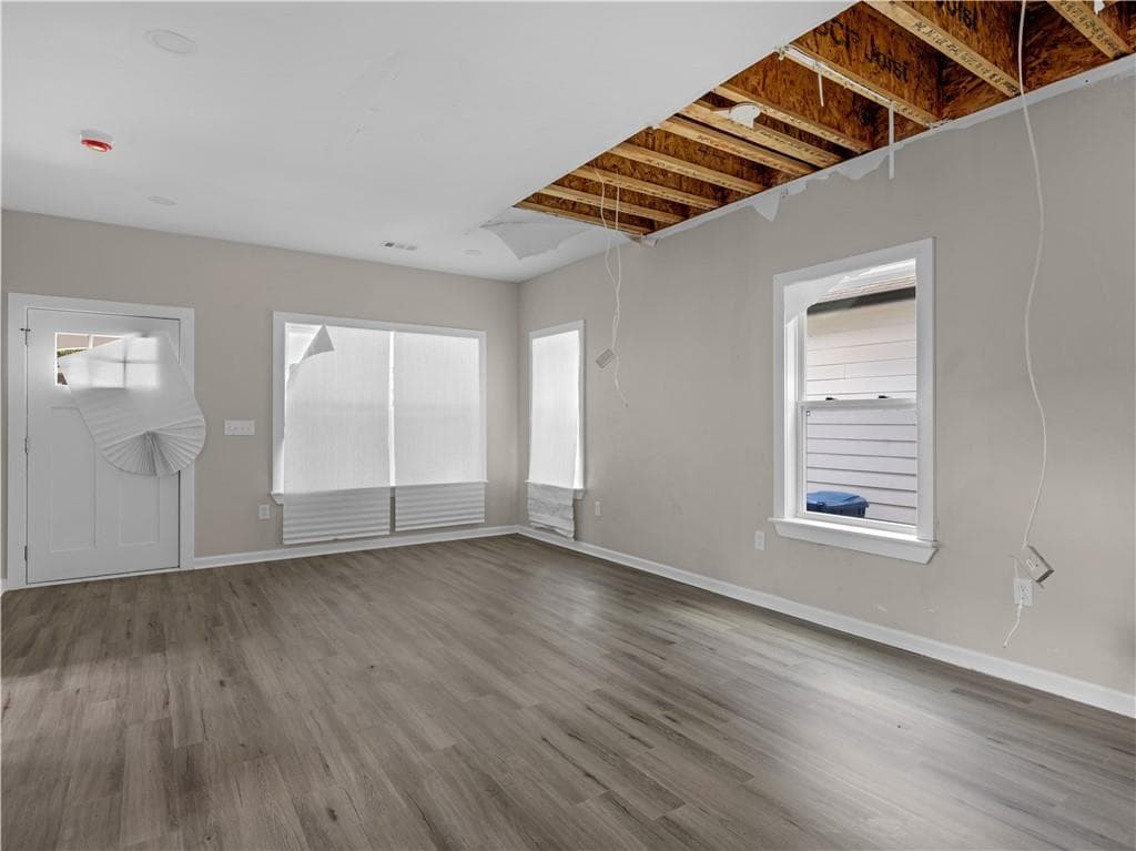 5 bedroom, 3 bathroom, 2,588 sq ft single family residence for sale at 1090 Mcdaniel Street, Atlanta, GA 30310 — photo 8