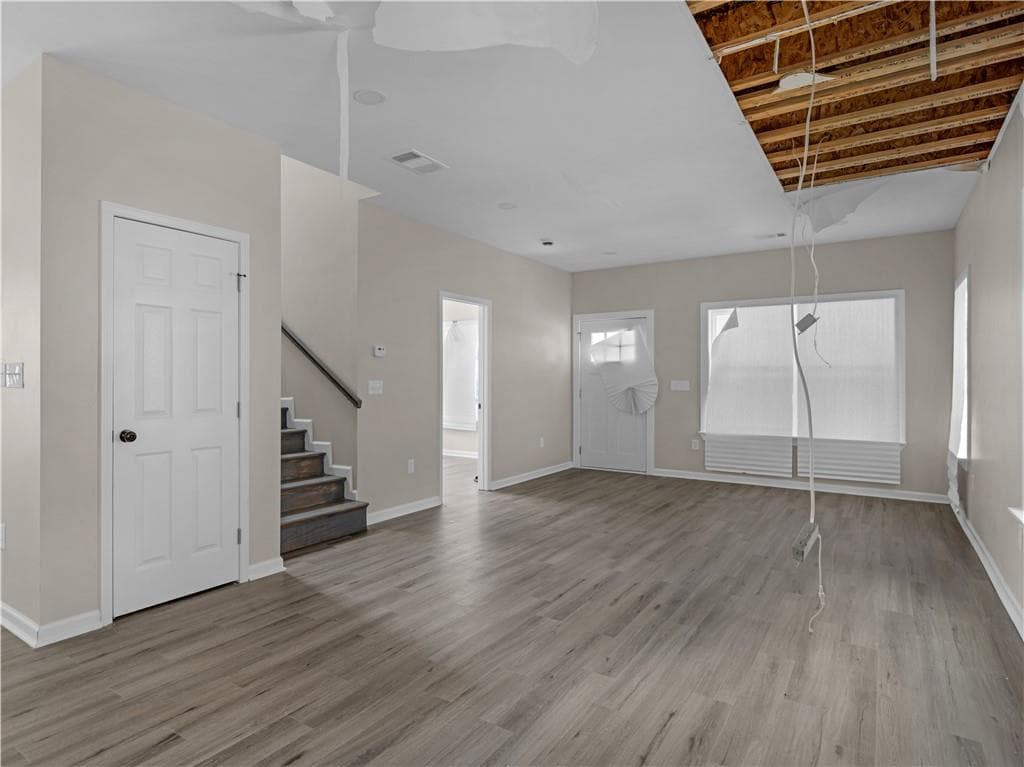 5 bedroom, 3 bathroom, 2,588 sq ft single family residence for sale at 1090 Mcdaniel Street, Atlanta, GA 30310 — photo 9