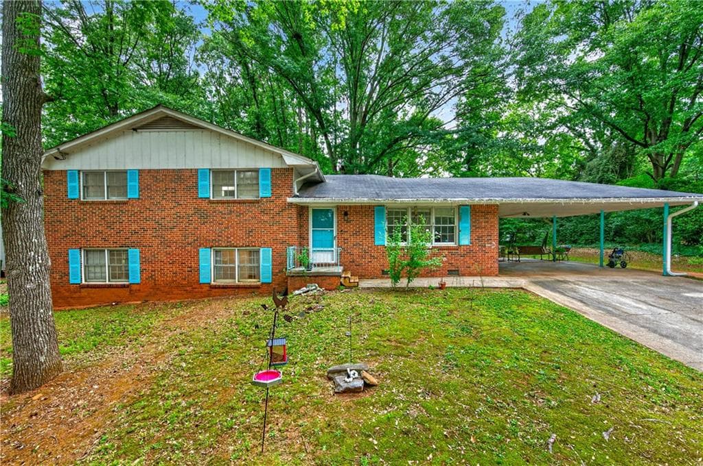 4 bedroom, 3 bathroom, 2,222 sq ft single family residence for sale at 4894 Candlewood Lane, Stone Mountain, GA 30088