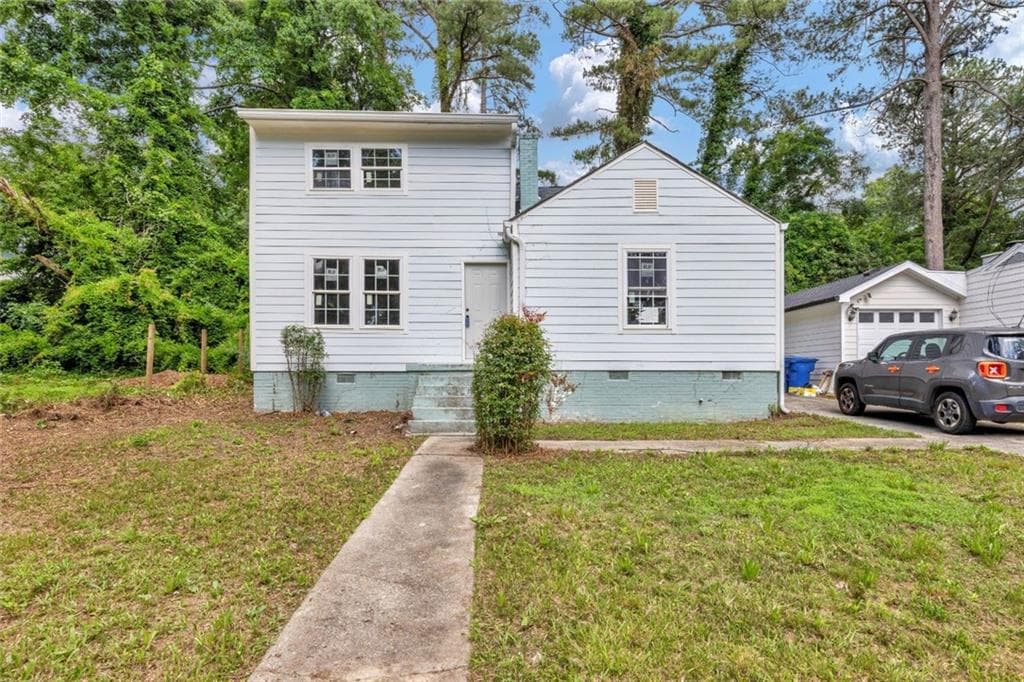 3 bedroom, 3 bathroom, 1,300 sq ft single family residence sold at 1220 Graymont Drive, Atlanta, GA 30310