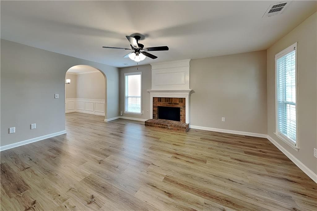 4 bedroom, 3 bathroom, 2,087 sq ft single family residence for rent at 2250 Winthrope Way Drive, Alpharetta, GA 30009 for $2,900 a month — photo 2