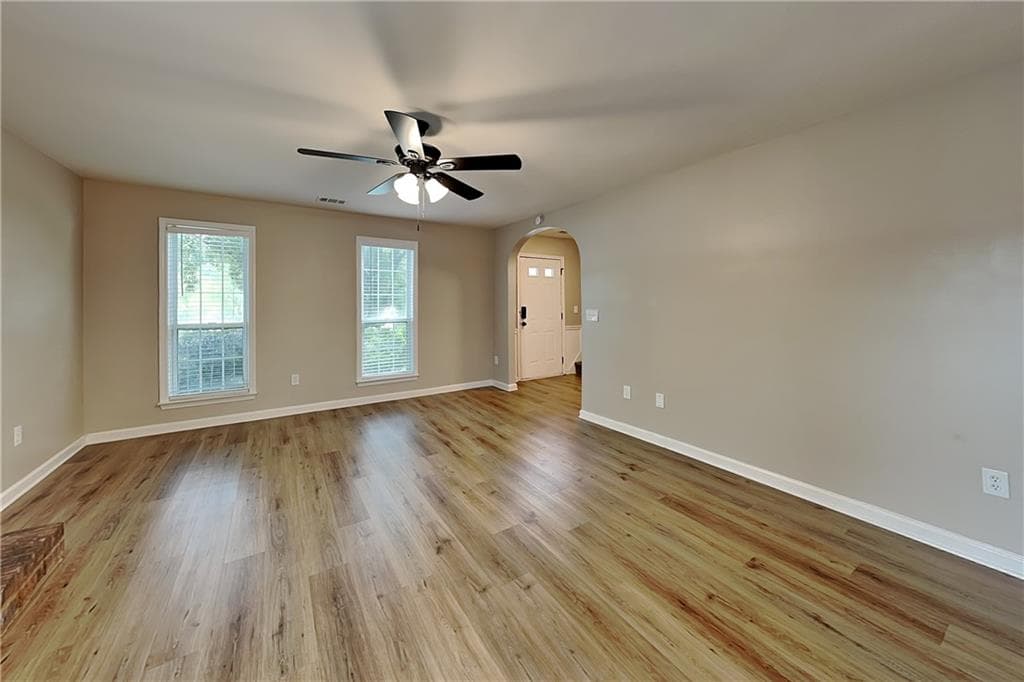 4 bedroom, 3 bathroom, 2,087 sq ft single family residence for rent at 2250 Winthrope Way Drive, Alpharetta, GA 30009 for $2,900 a month — photo 3