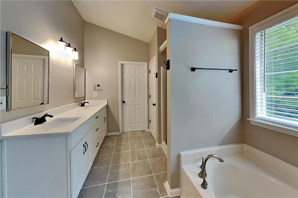 4 bedroom, 3 bathroom, 2,087 sq ft single family residence for rent at 2250 Winthrope Way Drive, Alpharetta, GA 30009 for $2,900 a month — photo 10