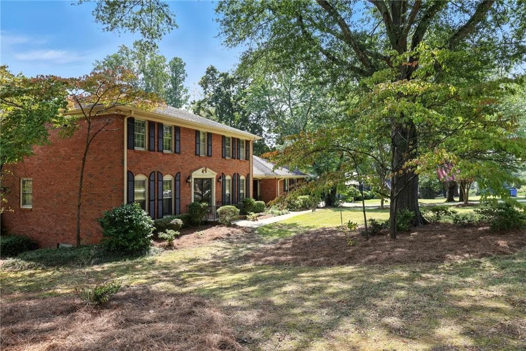 5 bedroom, 5 bathroom, 4,479 sq ft single family residence for sale at 3995 Manson Avenue, Smyrna, GA 30082 — photo 2