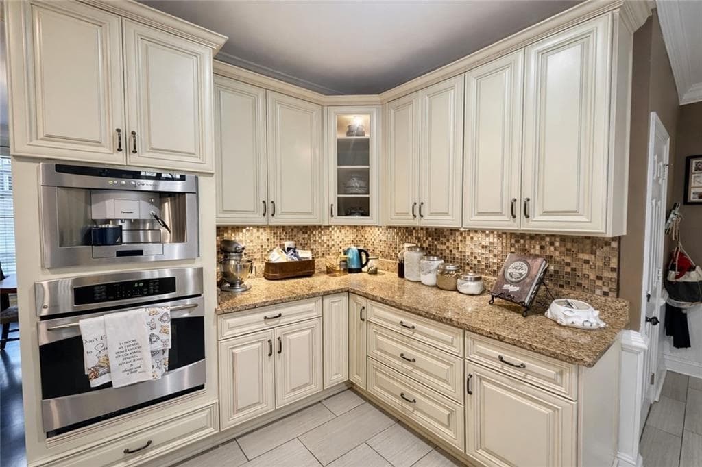 5 bedroom, 4 bathroom, 5,303 sq ft single family residence for sale at 4511 Verdant Woods Court, Powder Springs, GA 30127 — photo 6