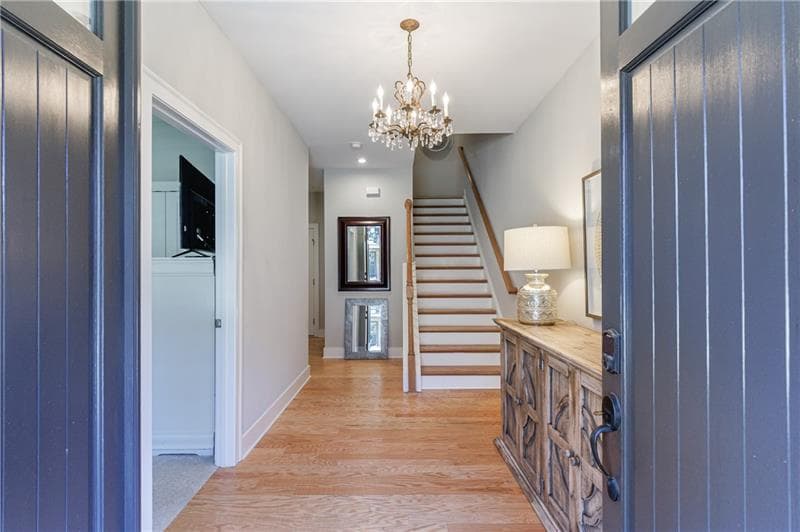 3 bedroom, 4 bathroom, 2,707 sq ft townhouse under contract at 767 Hadley Lane, Marietta, GA 30068 — photo 2