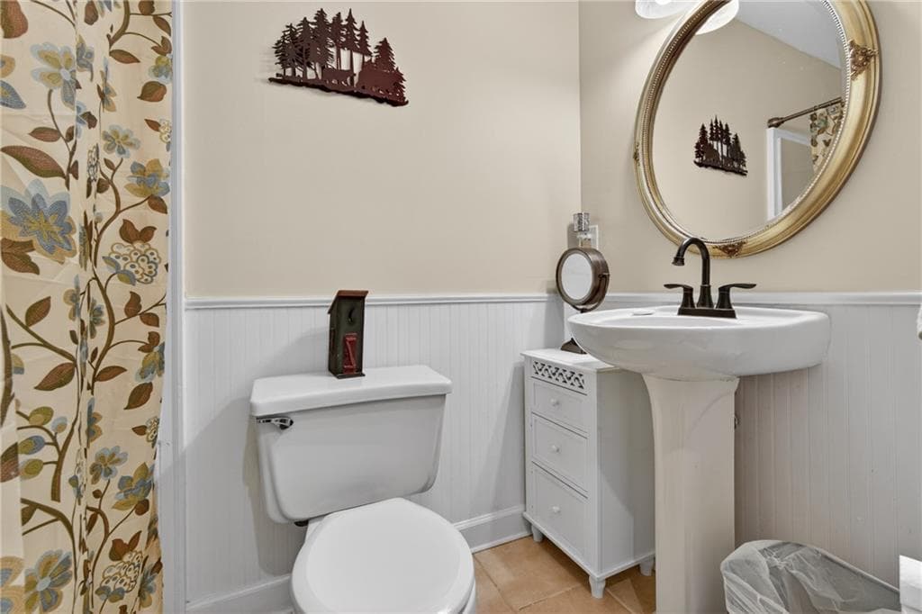 3 bedroom, 2 bathroom, 2,157 sq ft single family residence for sale at 188 Hillendale Drive, Toccoa, GA 30577 — photo 6