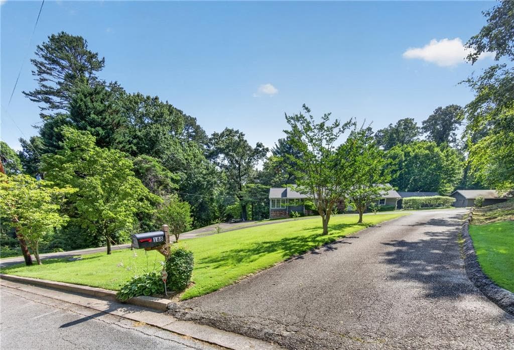 3 bedroom, 2 bathroom, 2,157 sq ft single family residence for sale at 188 Hillendale Drive, Toccoa, GA 30577