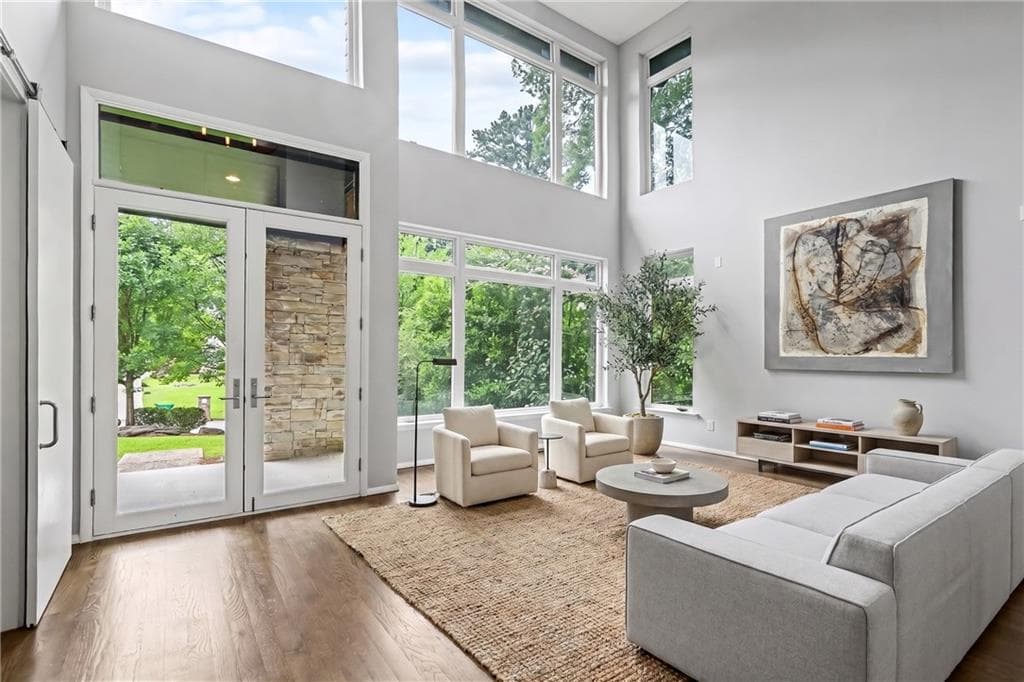 6 bedroom, 7 bathroom, 5,672 sq ft single family residence for sale at 2175 Meadowcliff Drive, Atlanta, GA 30345 — photo 3