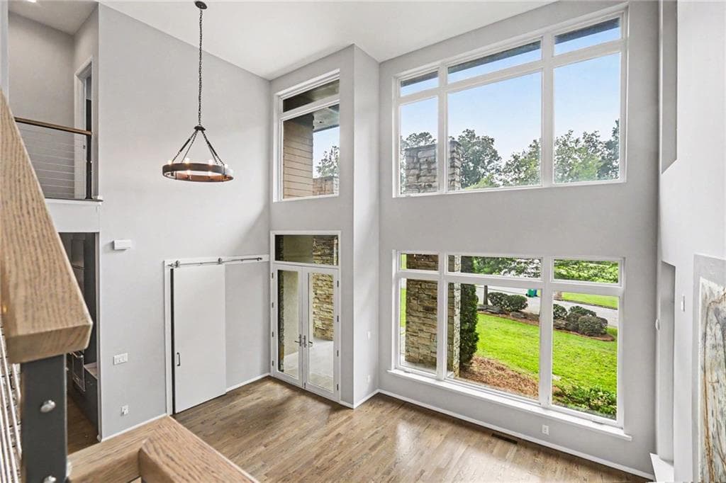 6 bedroom, 7 bathroom, 5,672 sq ft single family residence for sale at 2175 Meadowcliff Drive, Atlanta, GA 30345 — photo 4