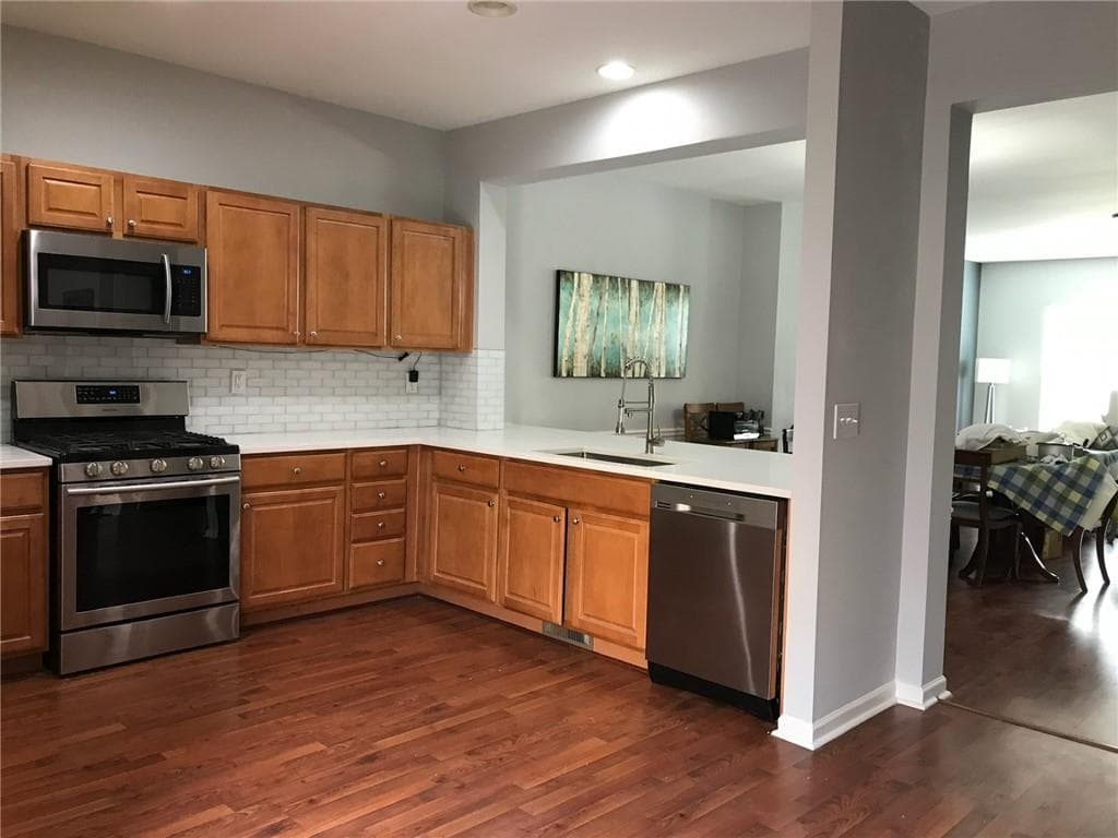 2 bedroom, 4 bathroom, 2,595 sq ft townhouse for rent at 783 Tulip Poplar Way, Lawrenceville, GA 30044 for $2,000 a month — photo 9