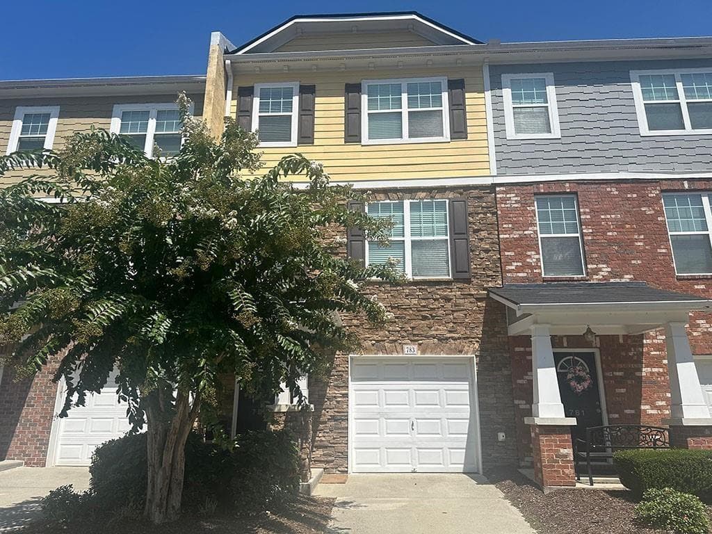 2 bedroom, 4 bathroom, 2,595 sq ft townhouse for rent at 783 Tulip Poplar Way, Lawrenceville, GA 30044 for $2,000 a month — photo 2